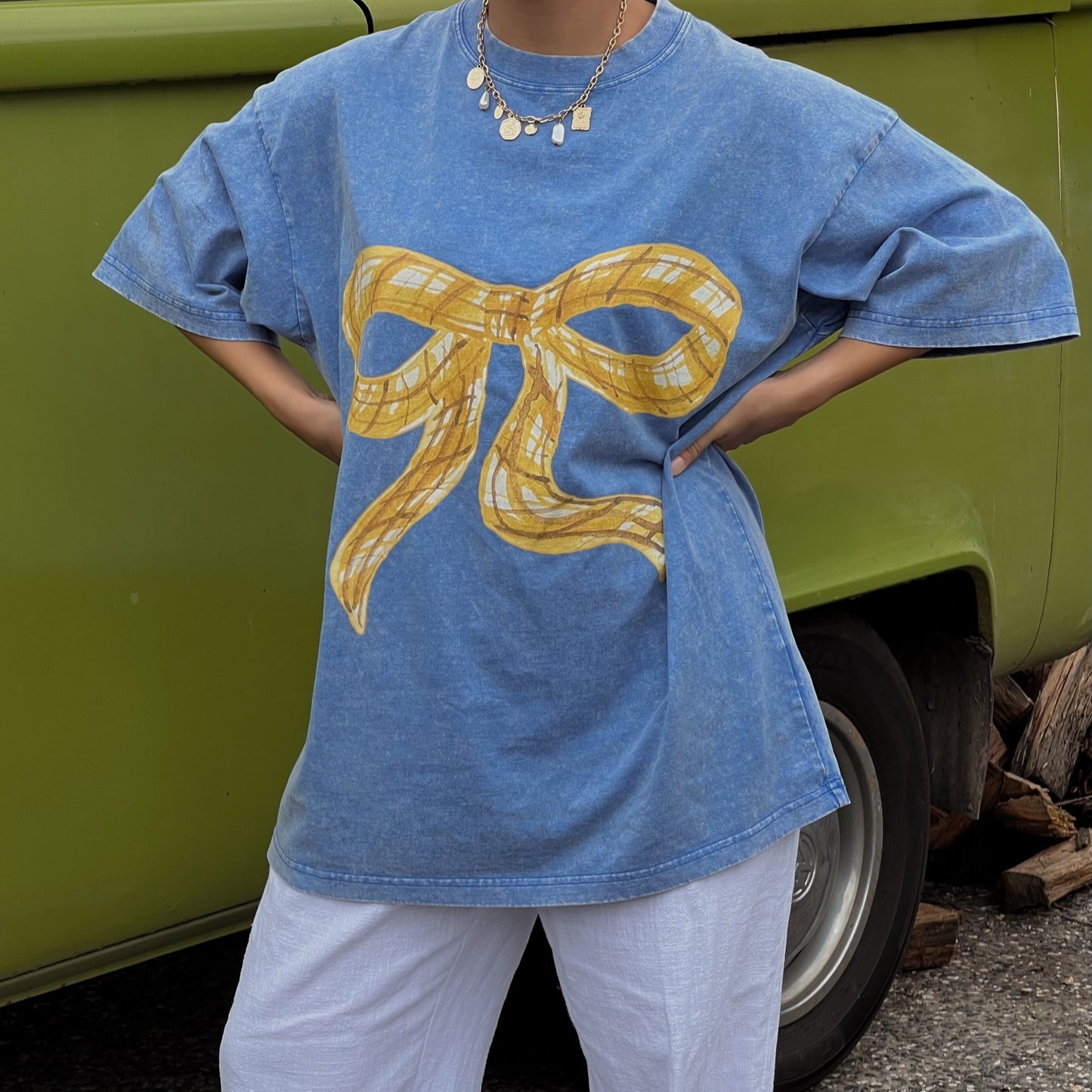 Big Bowtie Bitches Acid Wash Oversize T-Shirt