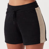 Larri Short